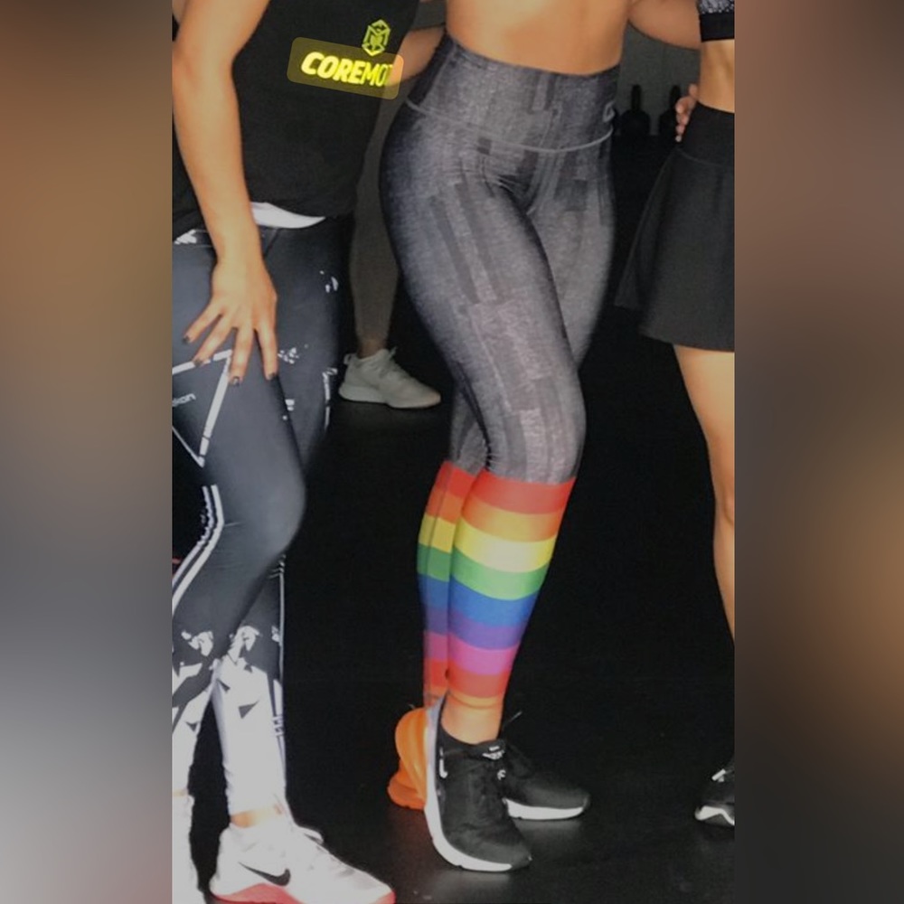 EXTREMELY BEAUTIFUL LEGGINGS